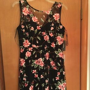 New black floral dress . Women’s xl
